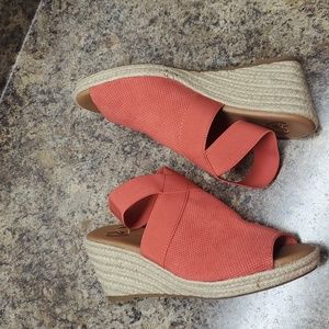 Madeline M Sunny Day Espadrille Pep-toe Wedge Sandals Size 8.5